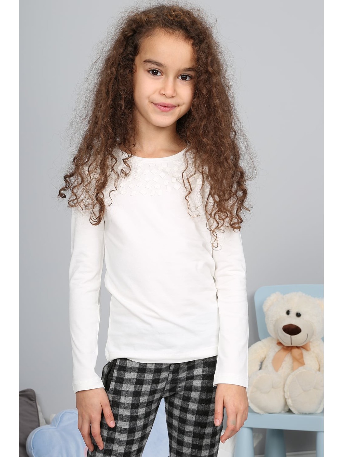 Cremefarbene Kinderbluse NDZ34042 – Online-Shop – Boutique